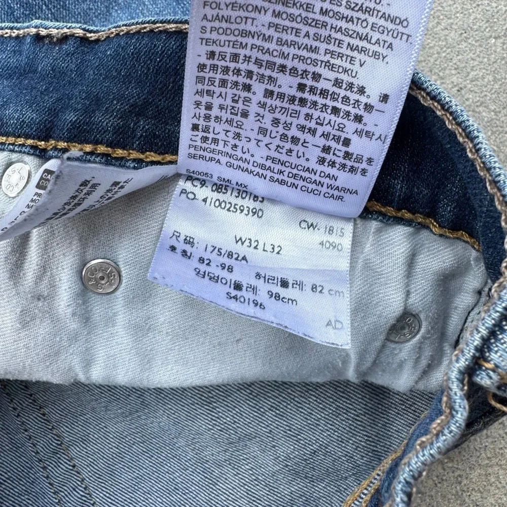 Levis levis 511